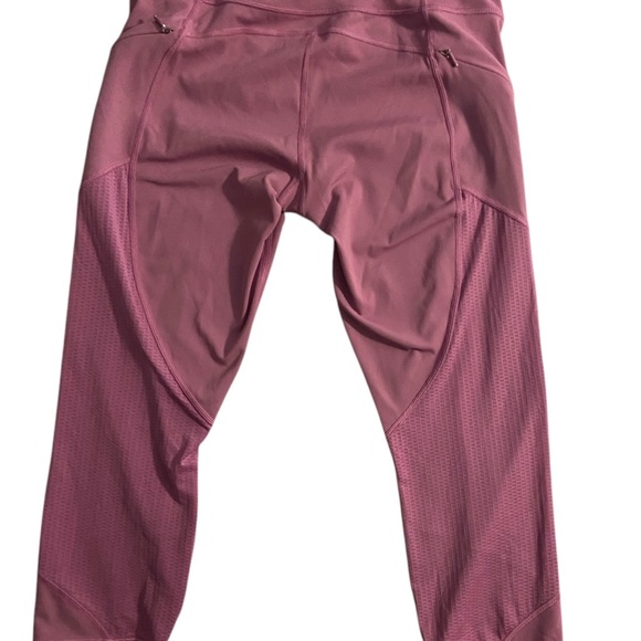 Athleta Mesh Contender Capri Powerlift Leggings - Picture 3 of 3